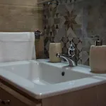 Madachi Apartment *
